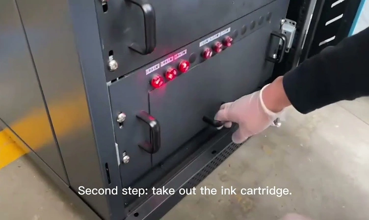 Small High-Speed Slitting Machine With Inkjet Printer--Preparation