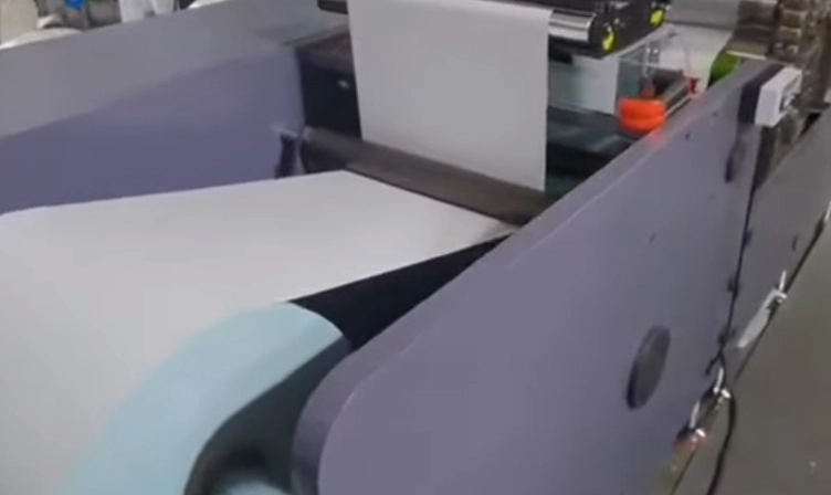 LYRG-330/450/570 Automatic Non-stop Turret Rewinding Machine